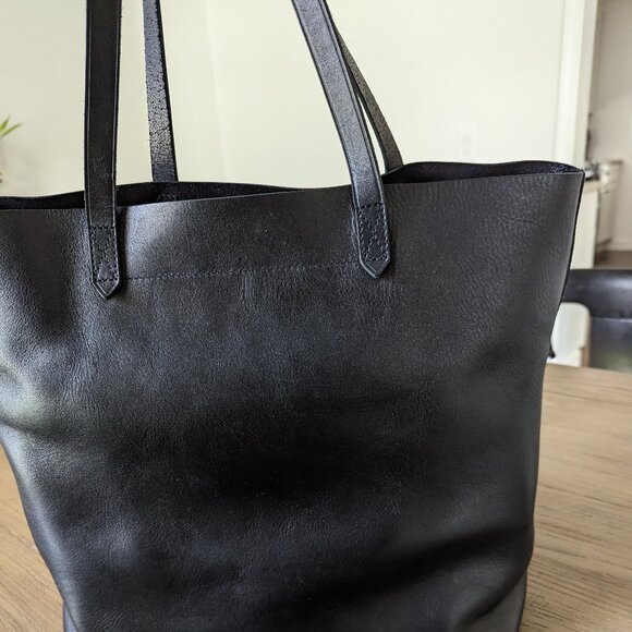 Madewell Handbags - Madewell transport tote